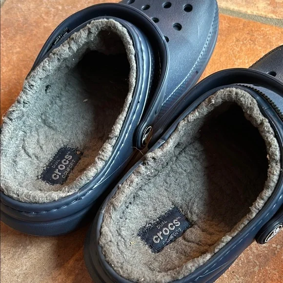 Kids Navy Blue Crocs - Picture 2 of 2